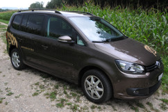 Lieferdienst mit umweltfreundlichem erdgas-Auto